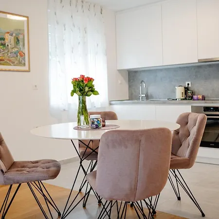 Manuelle Ζαντάρ