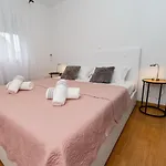 Manuelle Apartman Zadar