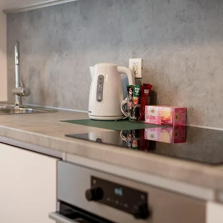 Manuelle Daire Zadar